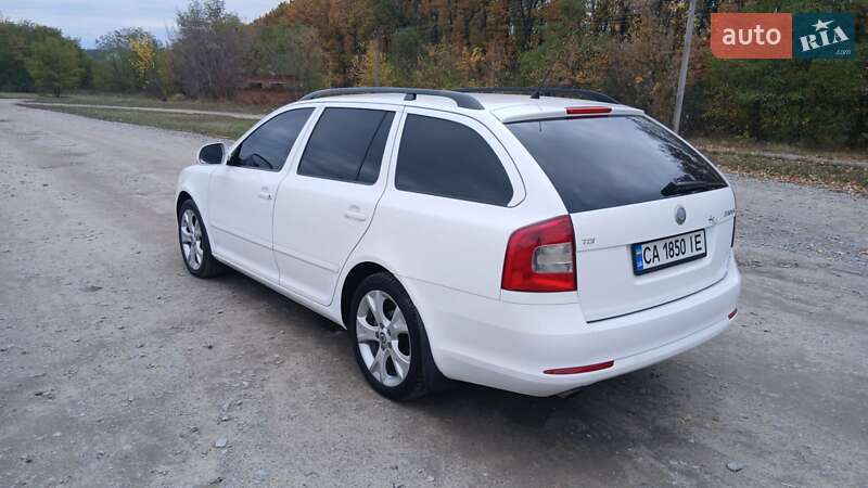 Универсал Skoda Octavia 2010 в Умани