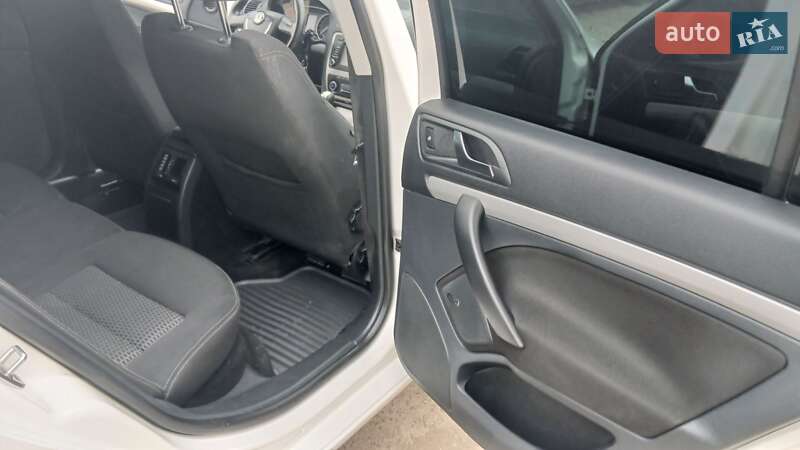 Универсал Skoda Octavia 2010 в Умани