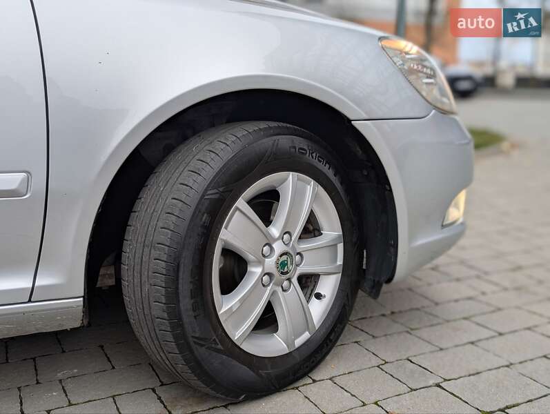 Лифтбек Skoda Octavia 2011 в Ивано-Франковске фото 5 Лифтбек Skoda Octavia 2011 в Ивано-Франковске