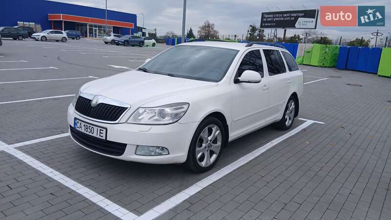 Универсал Skoda Octavia 2010 в Умани