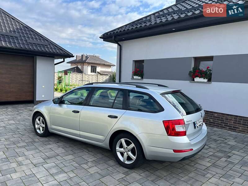 Универсал Skoda Octavia 2015 в Ровно