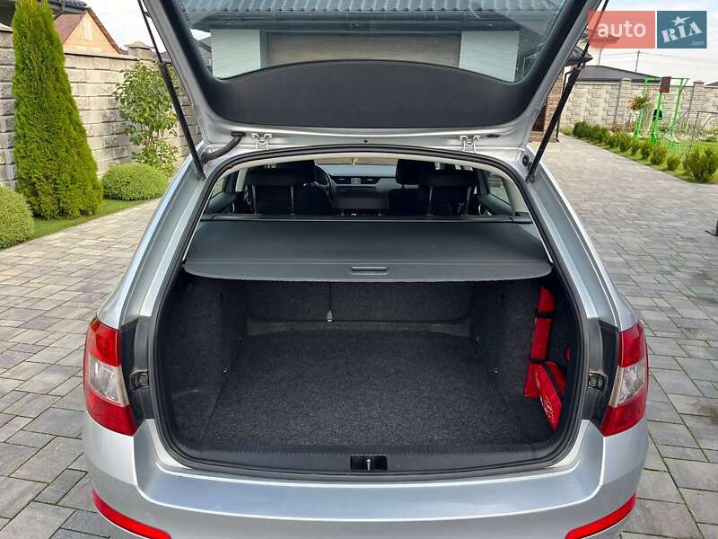 Универсал Skoda Octavia 2015 в Ровно