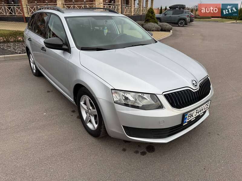 Универсал Skoda Octavia 2015 в Ровно