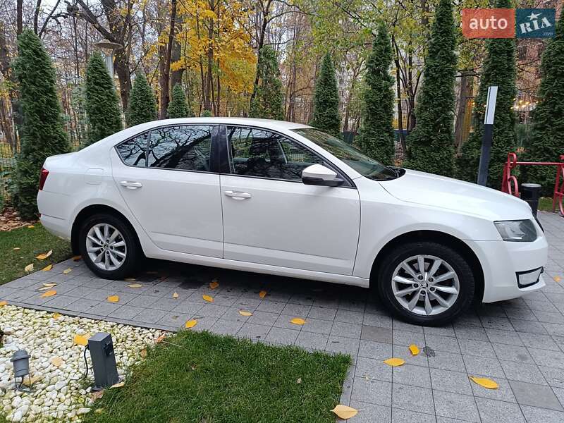 Лифтбек Skoda Octavia 2015 в Киеве