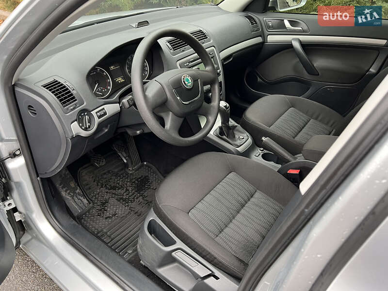 Лифтбек Skoda Octavia 2012 в Киеве