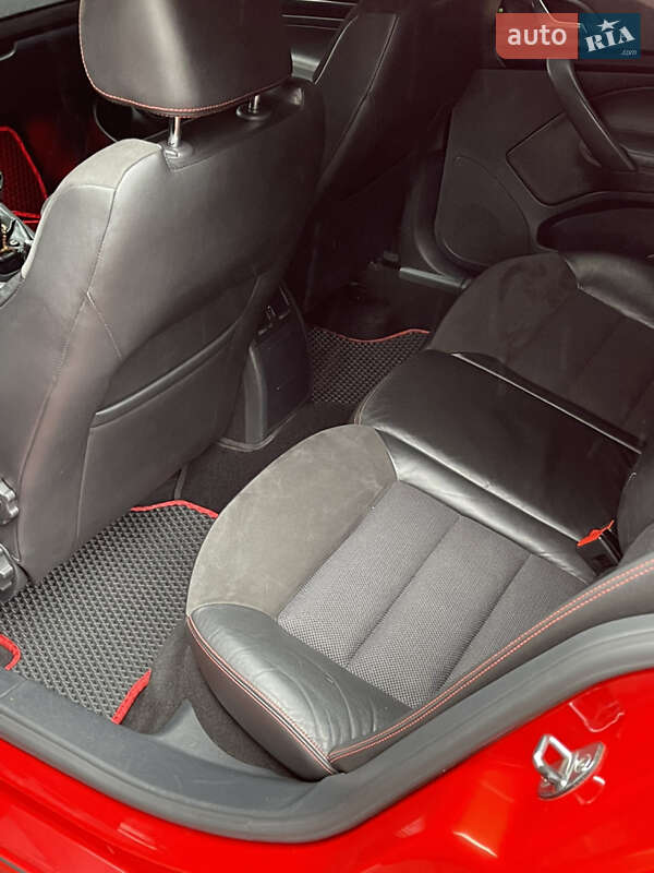 Лифтбек Skoda Octavia 2012 в Днепре