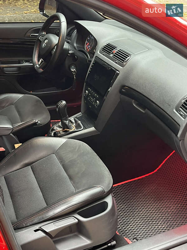 Лифтбек Skoda Octavia 2012 в Днепре