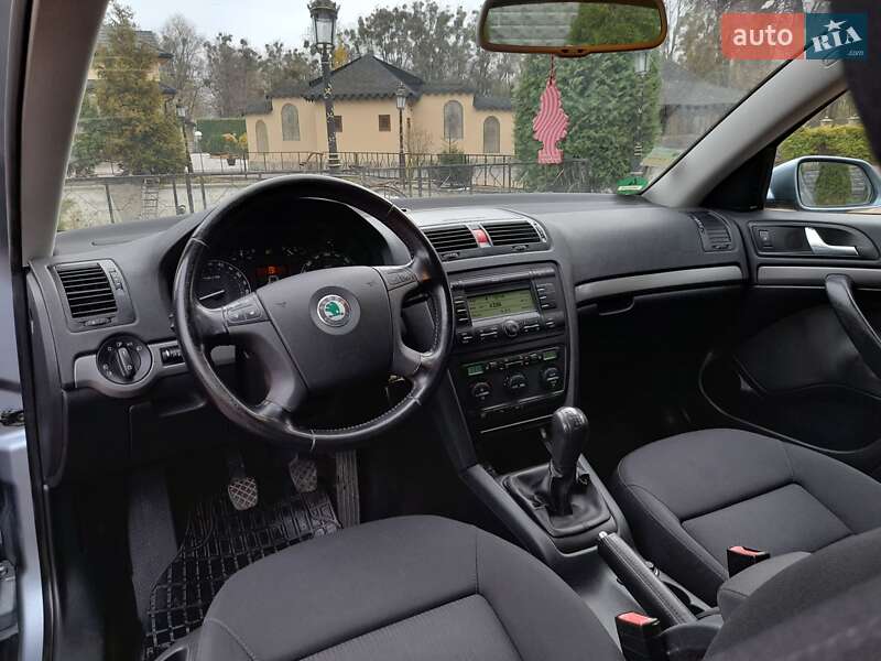 Ліфтбек Skoda Octavia 2004 в Жовкві фото 26 Ліфтбек Skoda Octavia 2004 в Жовкві