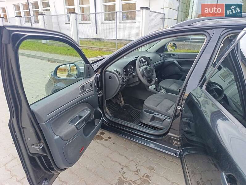 Універсал Skoda Octavia 2010 в Львові фото 17 Універсал Skoda Octavia 2010 в Львові