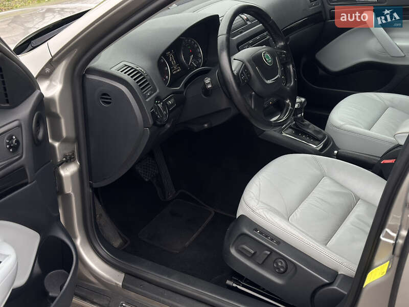 Лифтбек Skoda Octavia 2010 в Киеве фото 32 Лифтбек Skoda Octavia 2010 в Киеве