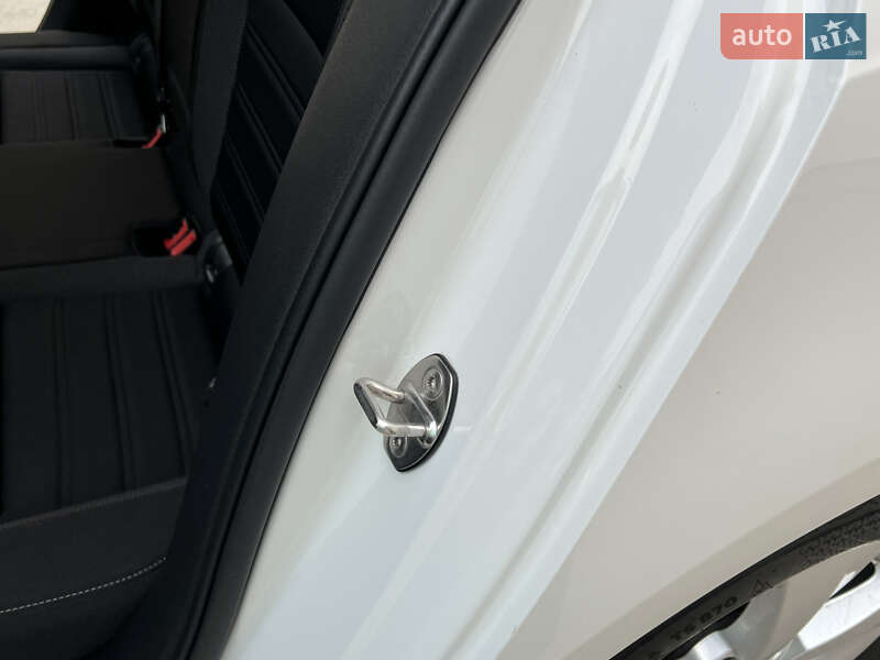 Универсал Skoda Octavia 2020 в Луцке