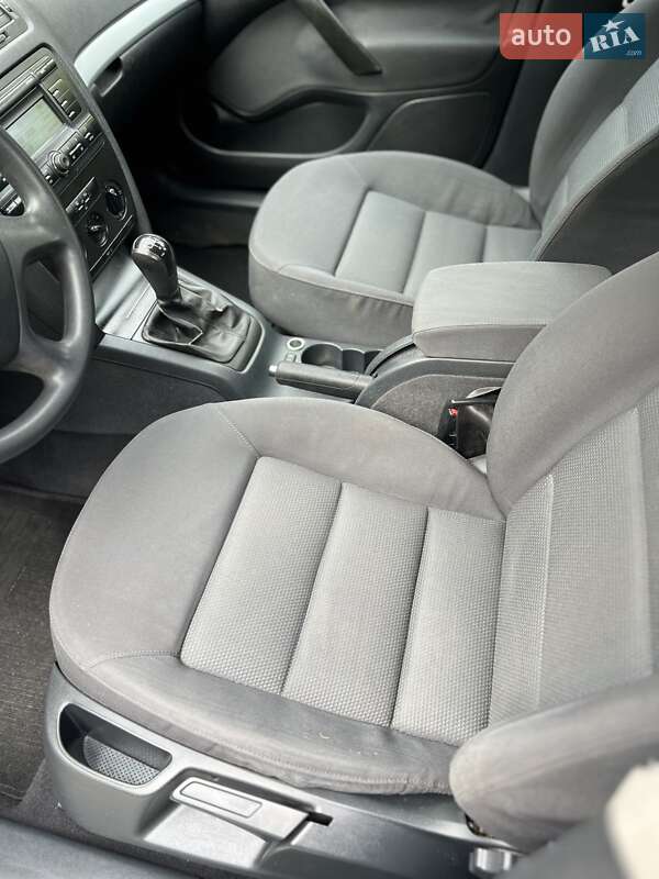 Лифтбек Skoda Octavia 2004 в Черкассах фото 18 Лифтбек Skoda Octavia 2004 в Черкассах