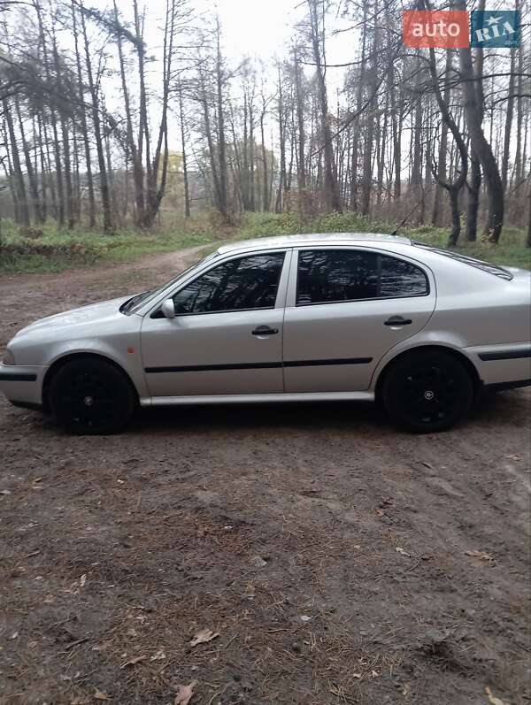 Лифтбек Skoda Octavia 1999 в Полтаве