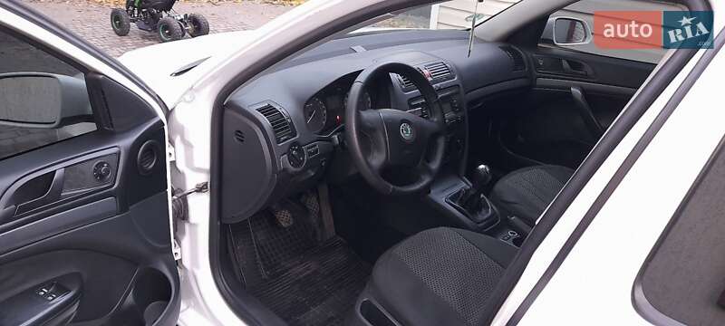 Универсал Skoda Octavia 2008 в Глухове