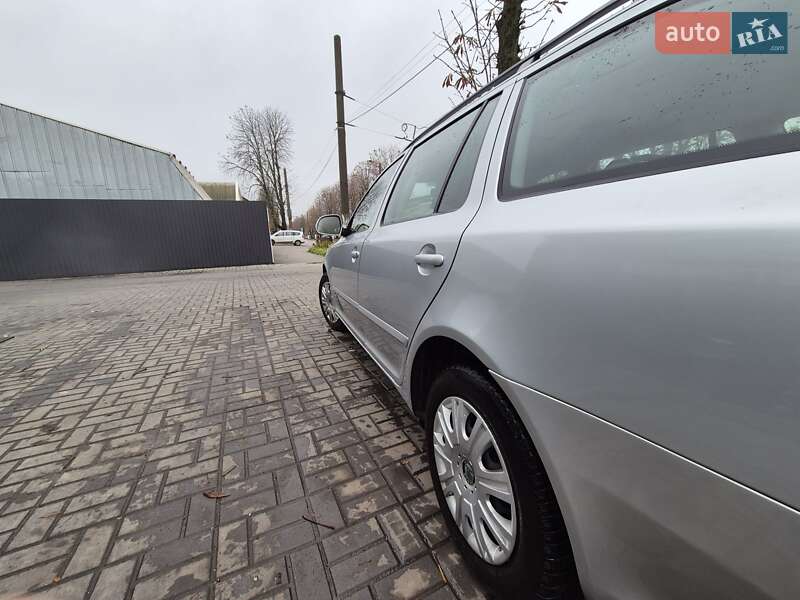 Универсал Skoda Octavia 2009 в Кропивницком фото 7 Универсал Skoda Octavia 2009 в Кропивницком