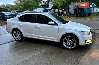 Лифтбек Skoda Octavia 2013 в Лебедине