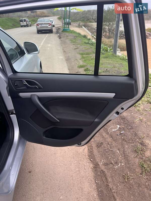 Универсал Skoda Octavia 2012 в Одессе фото 21 Универсал Skoda Octavia 2012 в Одессе