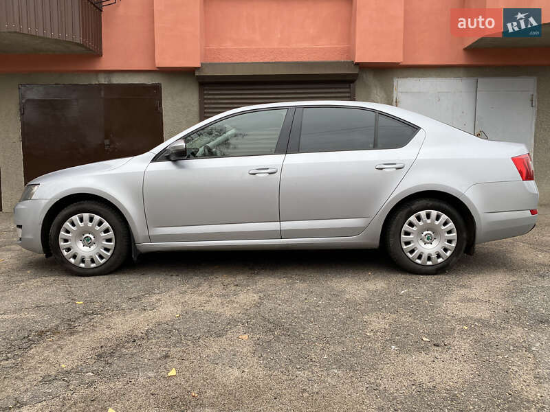 Лифтбек Skoda Octavia 2013 в Умани