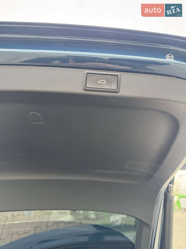 Универсал Skoda Octavia 2021 в Сарнах