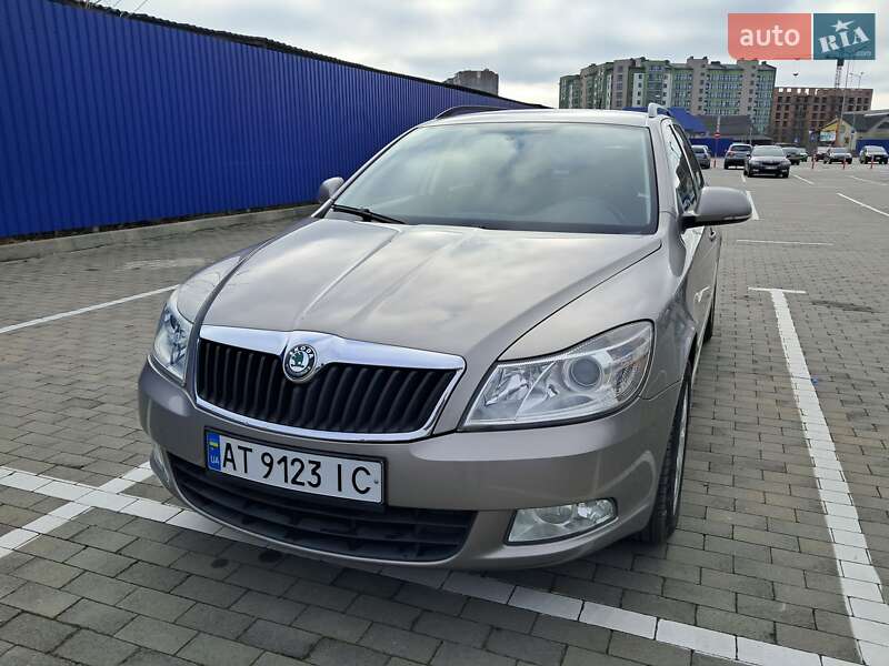 Універсал Skoda Octavia 2009 в Калуші