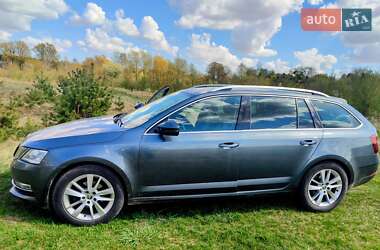 Универсал Skoda Octavia 2018 в Ровно