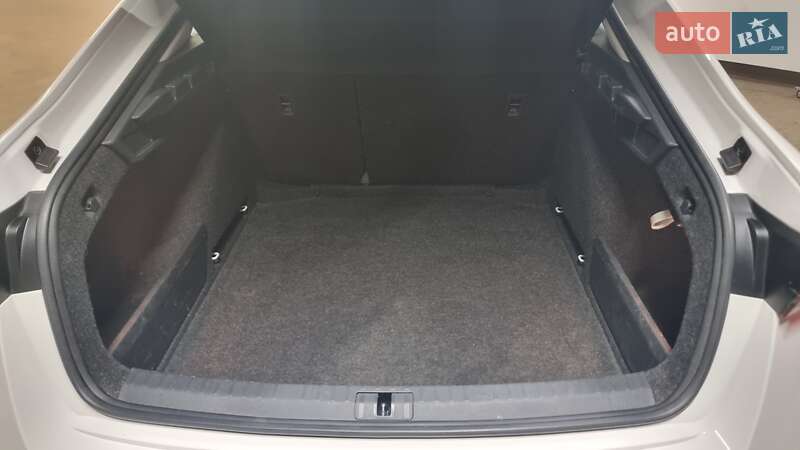 Лифтбек Skoda Octavia 2021 в Киеве