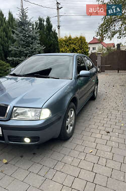 Лифтбек Skoda Octavia 2007 в Бродах
