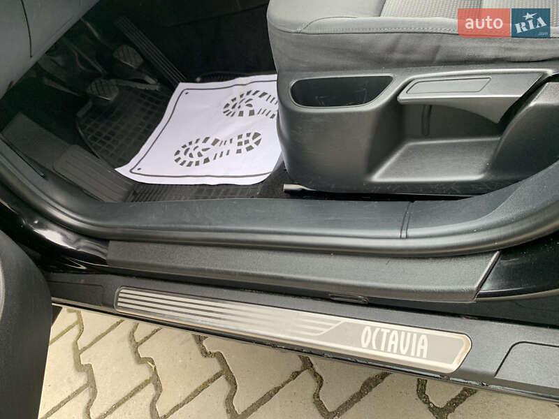 Лифтбек Skoda Octavia 2004 в Дрогобыче