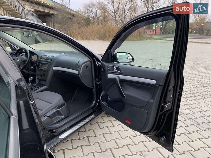 Лифтбек Skoda Octavia 2004 в Дрогобыче