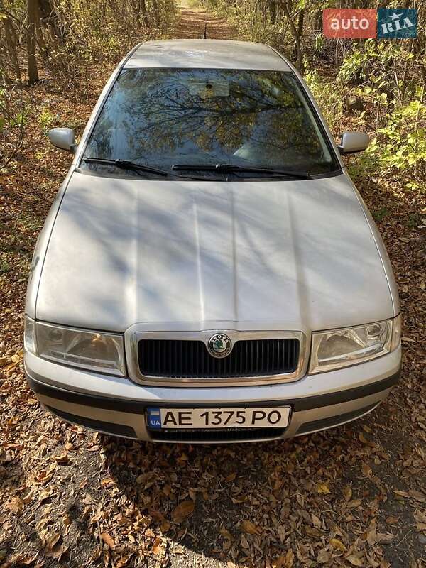 Лифтбек Skoda Octavia 2006 в Днепре