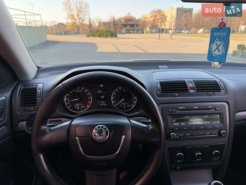 Лифтбек Skoda Octavia 2010 в Мукачево фото 19 Лифтбек Skoda Octavia 2010 в Мукачево