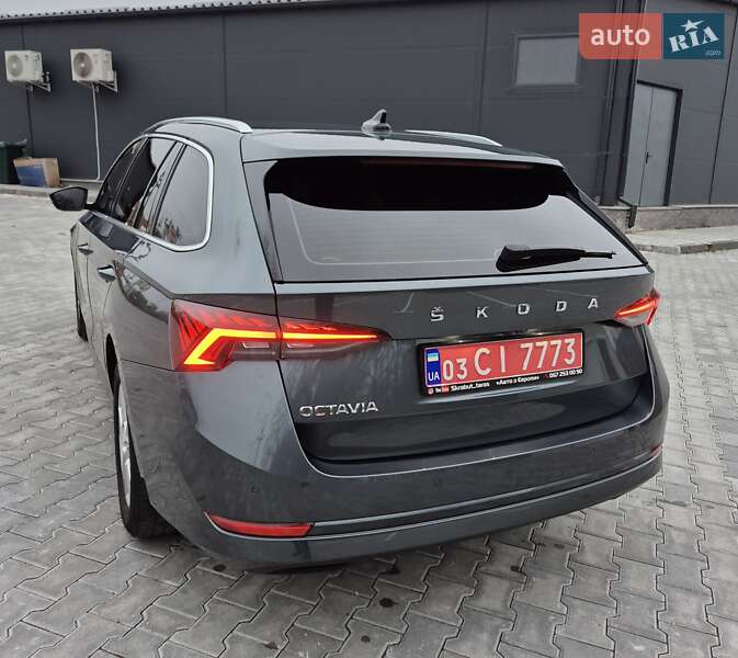 Універсал Skoda Octavia 2021 в Бережанах