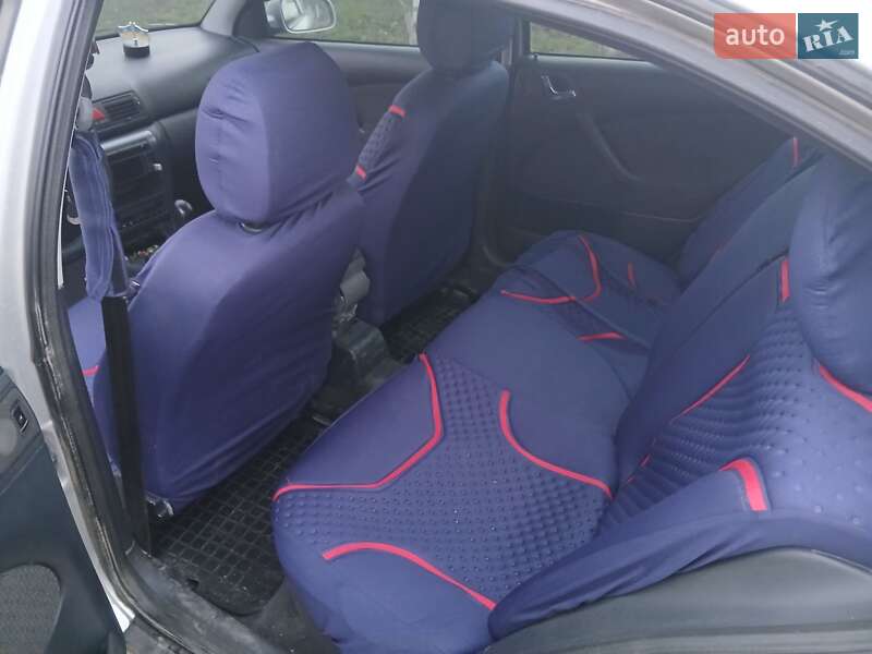 Лифтбек Skoda Octavia 2003 в Бучаче