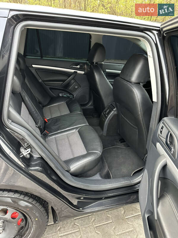 Універсал Skoda Octavia 2012 в Тернополі