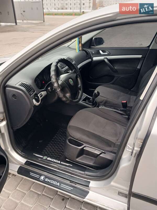 Лифтбек Skoda Octavia 2006 в Нетешине фото 18 Лифтбек Skoda Octavia 2006 в Нетешине