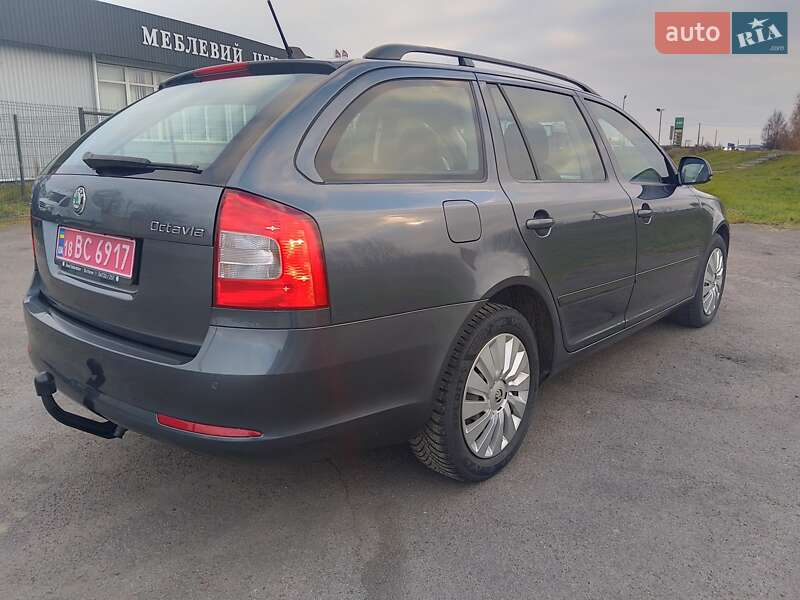 Универсал Skoda Octavia 2011 в Ровно
