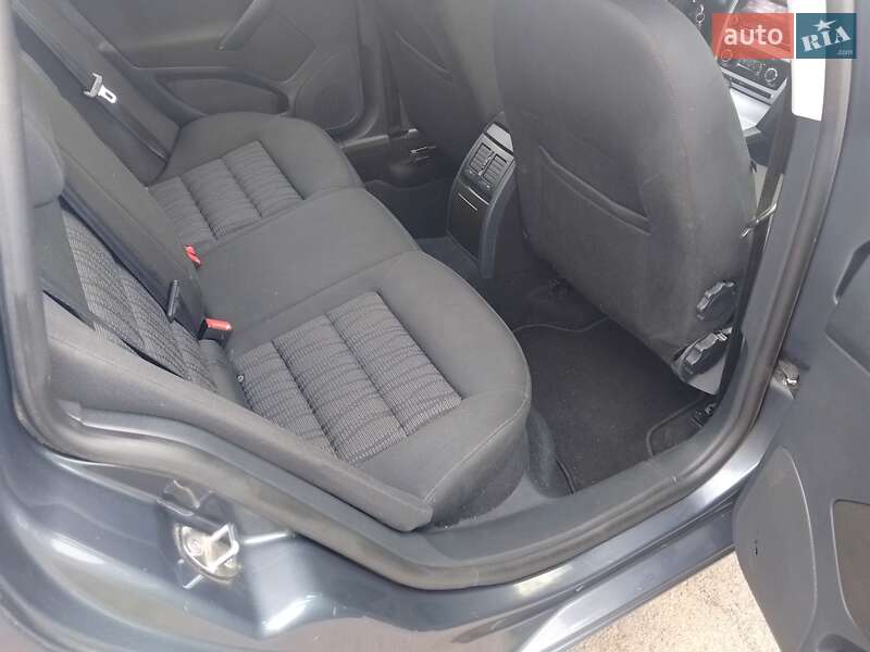 Универсал Skoda Octavia 2011 в Ровно