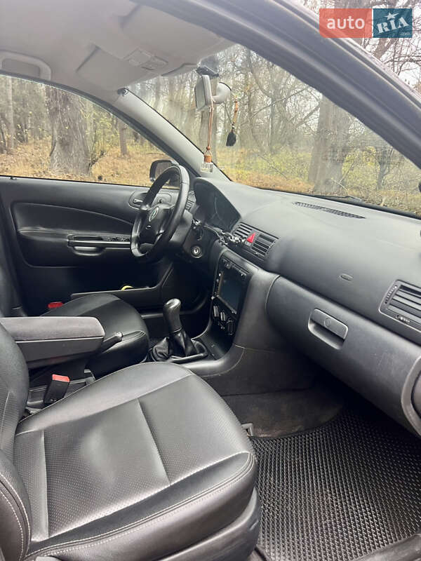 Лифтбек Skoda Octavia 2008 в Новомосковске