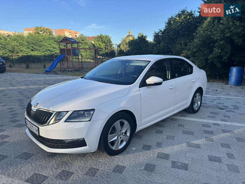 Лифтбек Skoda Octavia 2017 в Мукачево