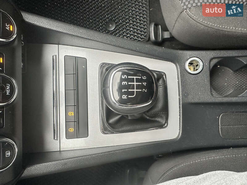 Универсал Skoda Octavia 2016 в Самборе фото 24 Универсал Skoda Octavia 2016 в Самборе