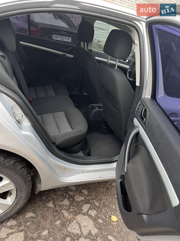 Лифтбек Skoda Octavia 2007 в Житомире