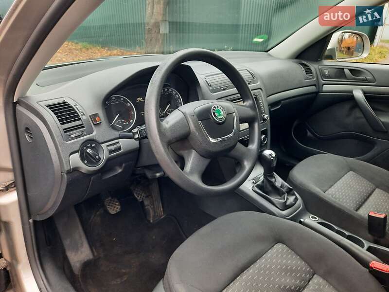 Універсал Skoda Octavia 2009 в Полтаві
