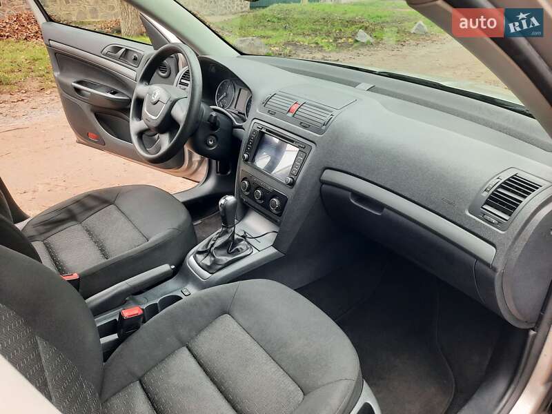 Універсал Skoda Octavia 2009 в Полтаві