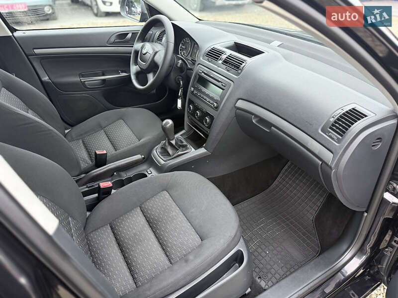 Лифтбек Skoda Octavia 2011 в Калуше фото 12 Лифтбек Skoda Octavia 2011 в Калуше