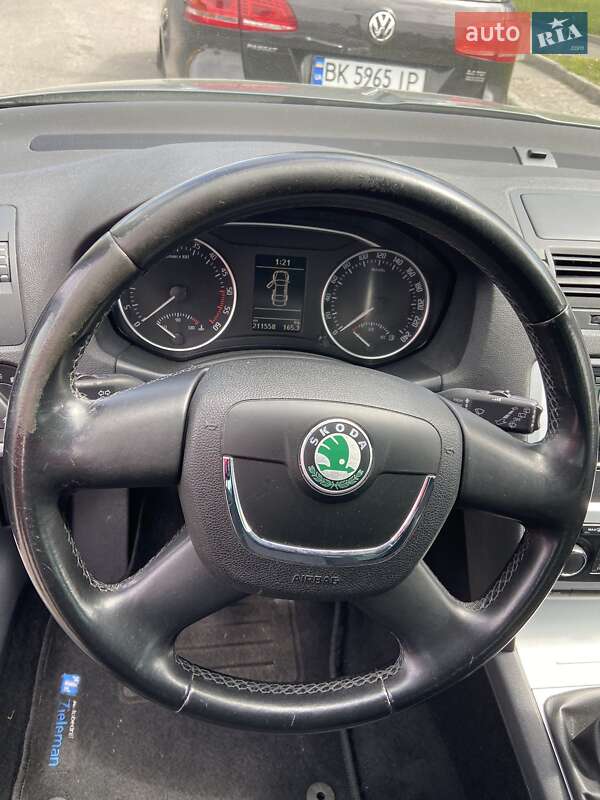 Универсал Skoda Octavia 2011 в Ровно фото 4 Универсал Skoda Octavia 2011 в Ровно