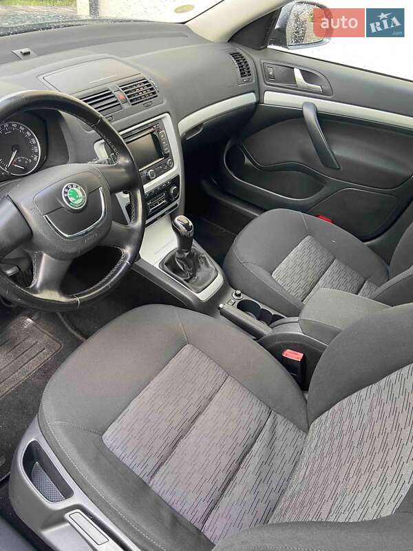 Универсал Skoda Octavia 2011 в Ровно фото 24 Универсал Skoda Octavia 2011 в Ровно