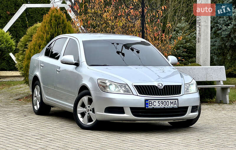 Лифтбек Skoda Octavia 2009 в Самборе