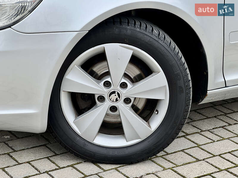 Лифтбек Skoda Octavia 2009 в Самборе