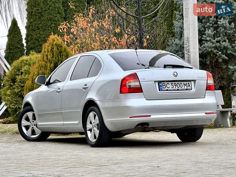 Лифтбек Skoda Octavia 2009 в Самборе