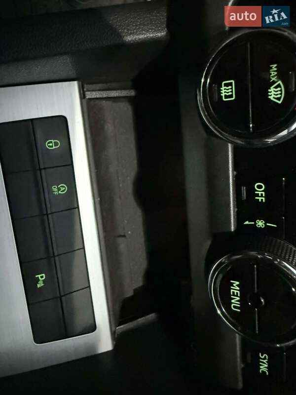 Лифтбек Skoda Octavia 2017 в Бахмаче фото 31 Лифтбек Skoda Octavia 2017 в Бахмаче